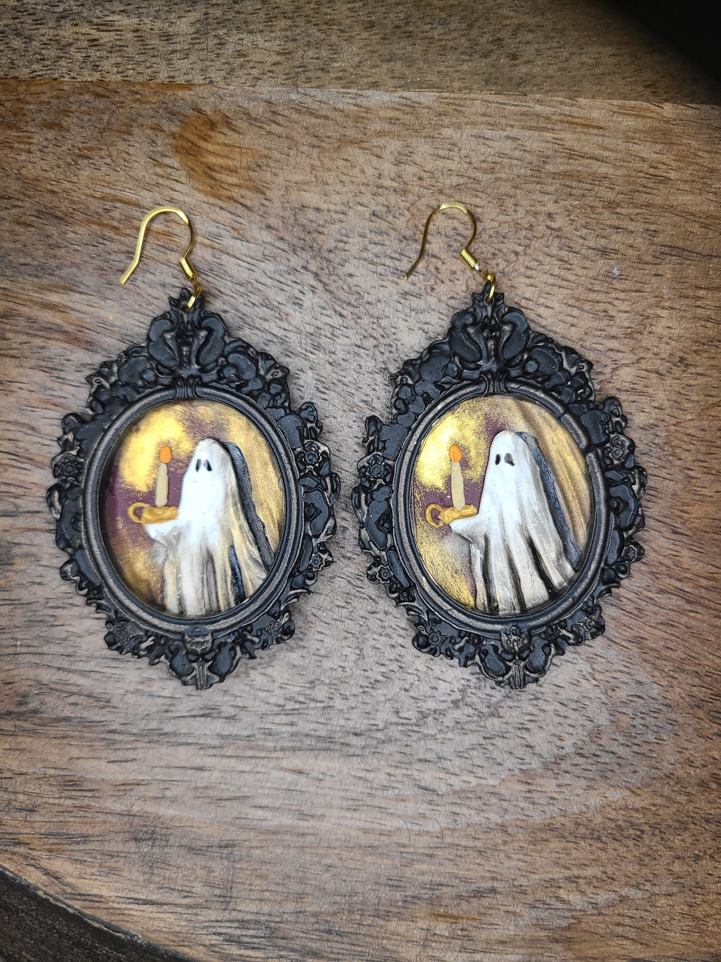 Ghostly Candle stick Frame